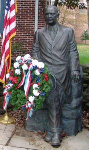 Eisenhower Statue at Gettysburg College